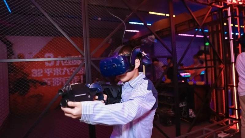 大空间VR项目落地情报速递:线下体验店选址与运营观察